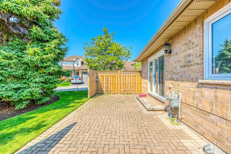  12 - 4275 Millcroft Park Dr  Burlington, L7M 4L9 | Image 38