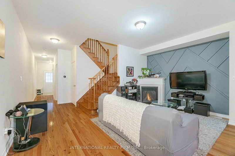 126 Agava Cres  Brampton, L7A 4R9 | Image 4