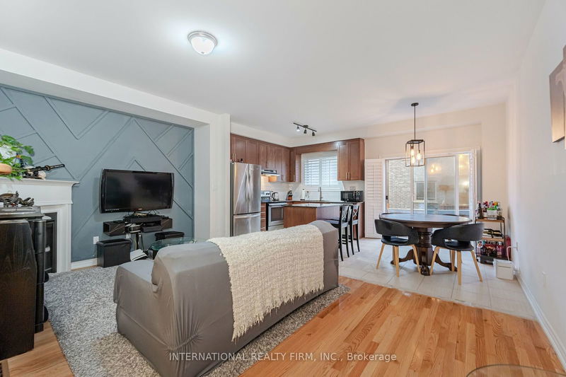 126 Agava Cres  Brampton, L7A 4R9 | Image 6