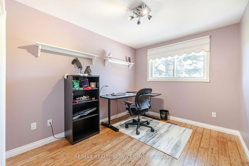 195 Elmwood Rd  Oakville, L6K 2A9 | Image 16