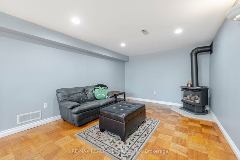 195 Elmwood Rd  Oakville, L6K 2A9 | Image 20