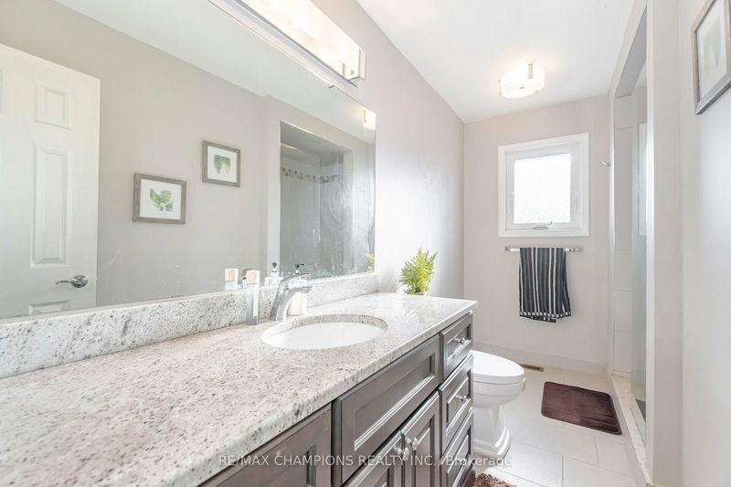 509 Conservation Dr  Brampton, L6Z 0C2 | Image 20