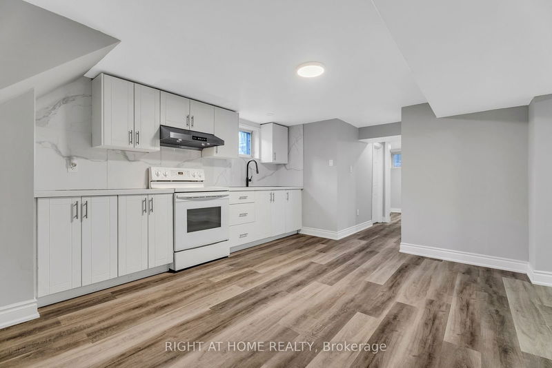 30 Nash Dr  Toronto, M3M 2L3 | Image 23