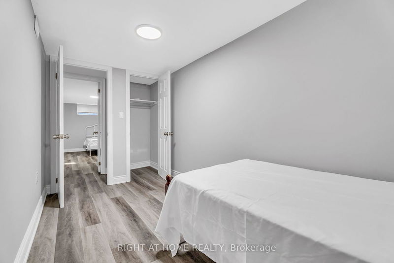 30 Nash Dr  Toronto, M3M 2L3 | Image 27