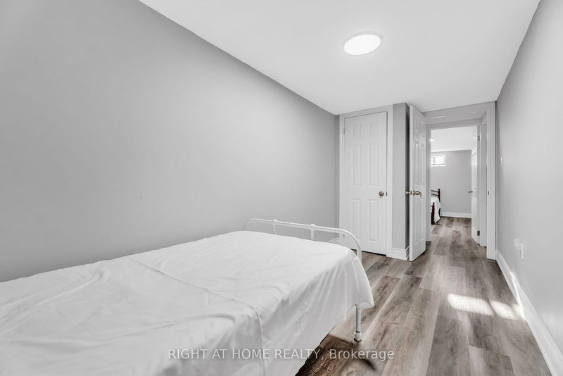 30 Nash Dr  Toronto, M3M 2L3 | Image 28