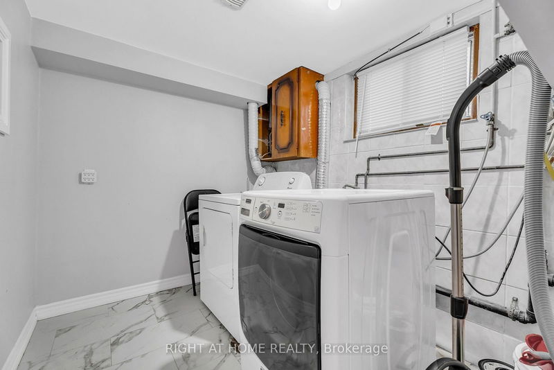 30 Nash Dr  Toronto, M3M 2L3 | Image 32