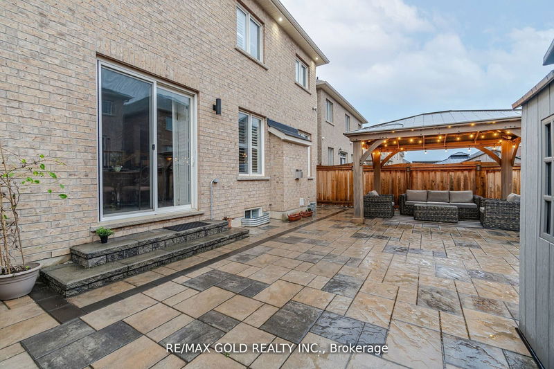 10 Lisson Cres  Brampton, L6X 5H8 | Image 37