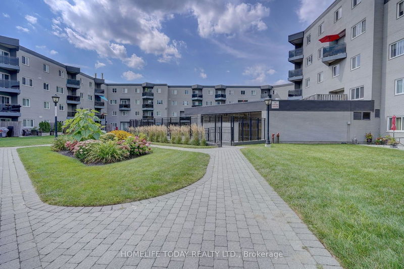  40 - 2001 Bonnymede Dr  Mississauga, L5J 4H8 | Image 1