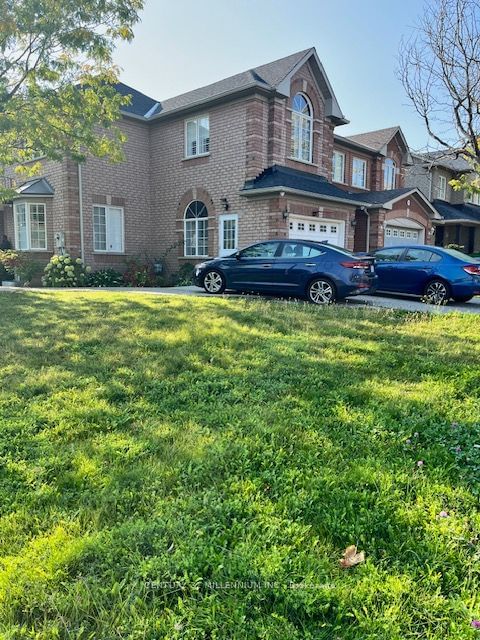 home for lease on Bsmt-2 Checkerberry Crescent