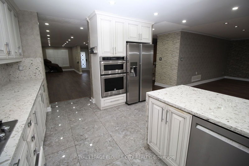 48 Fairhill Ave  Brampton, L7A 2E7 | Image 7