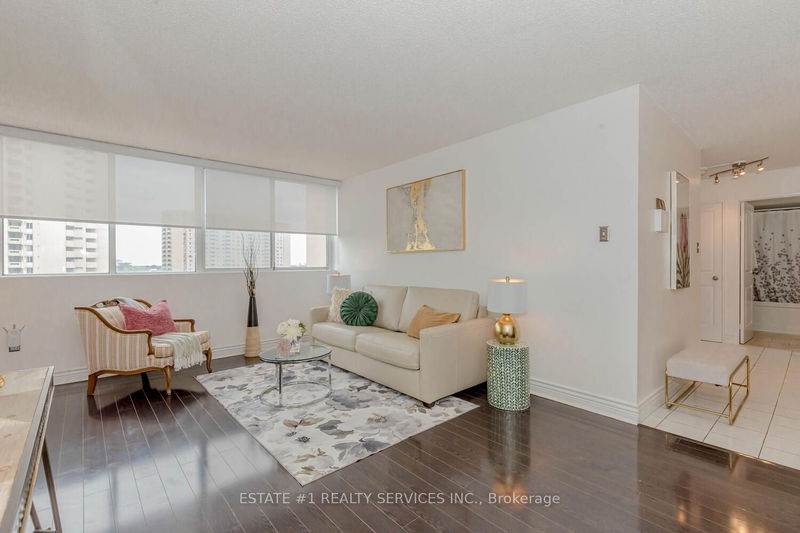  802 - 3590 Kaneff Cres  Mississauga, L5A 3X3 | Image 9