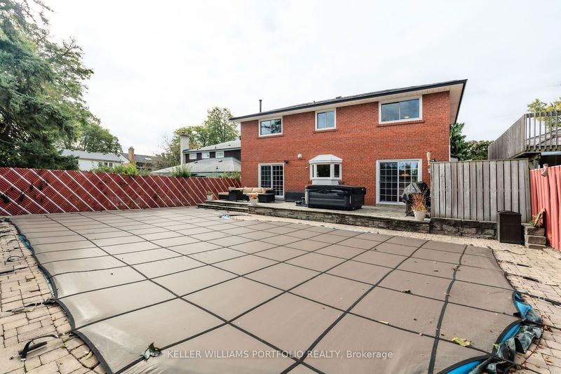 3557 Silverplains Dr  Mississauga, L4X 2P6 | Image 25