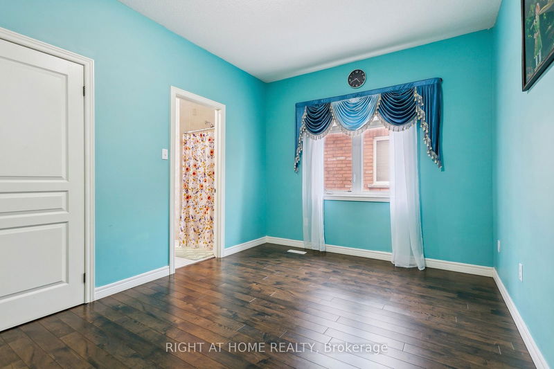 6 Bryony Rd  Brampton, L6R 0G2 | Image 25