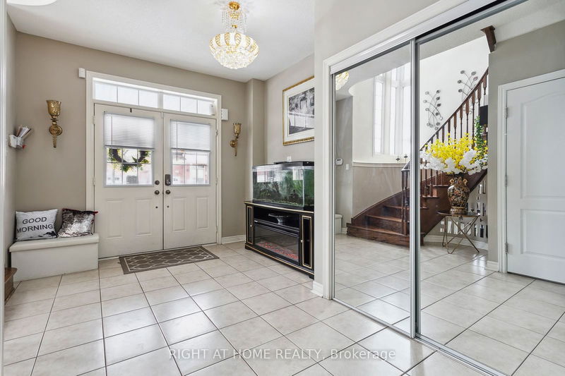 6 Bryony Rd  Brampton, L6R 0G2 | Image 4