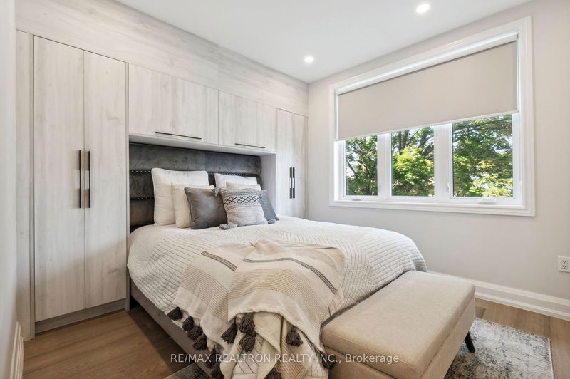 101 Ashburnham Rd  Toronto, M6H 2K6 | Image 21