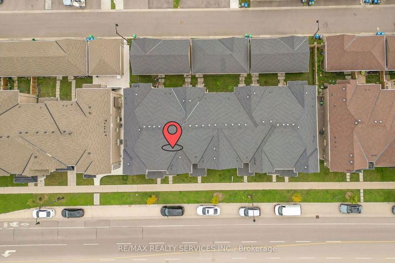 249 Inspire Blvd  Brampton, L6R 3Z3 | Image 3