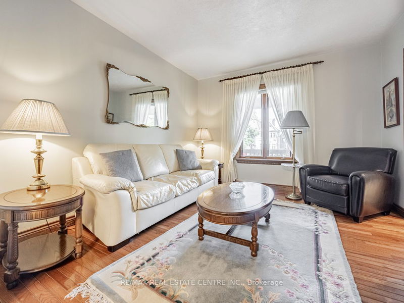 40 Grattan St  Toronto, M9N 3J5 | Image 13