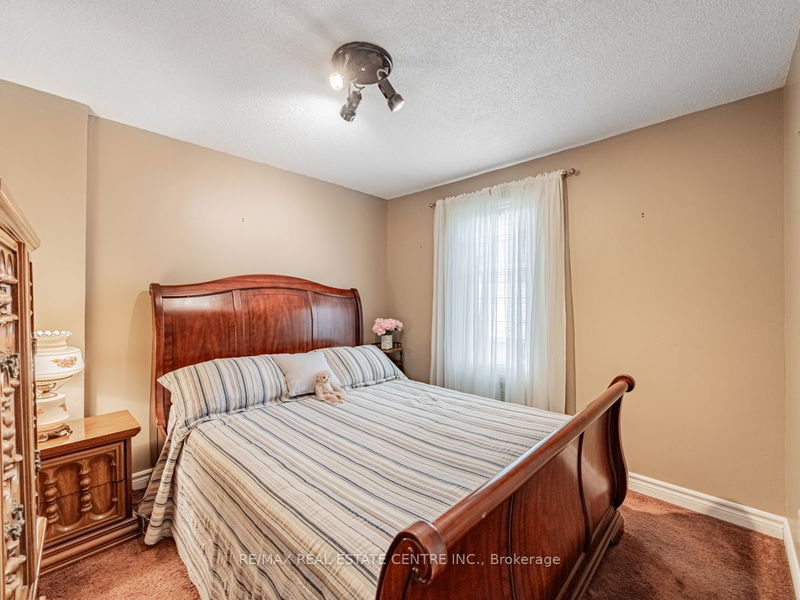 40 Grattan St  Toronto, M9N 3J5 | Image 20