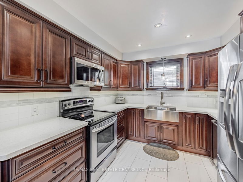 40 Grattan St  Toronto, M9N 3J5 | Image 6