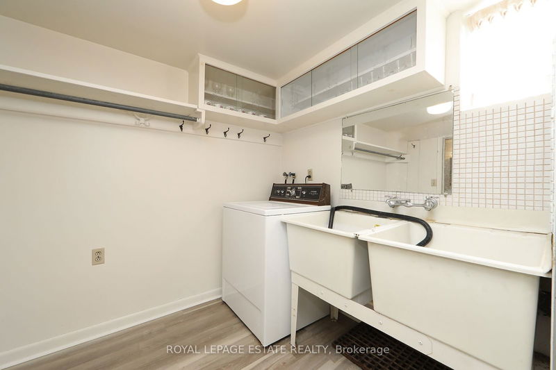 223 Rosemount Ave  Toronto, M6H 2N2 | Image 19