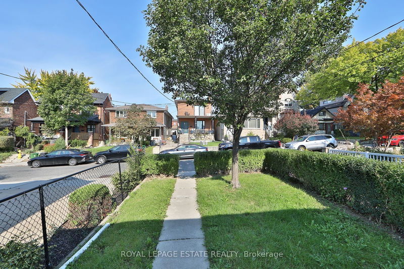 223 Rosemount Ave  Toronto, M6H 2N2 | Image 4