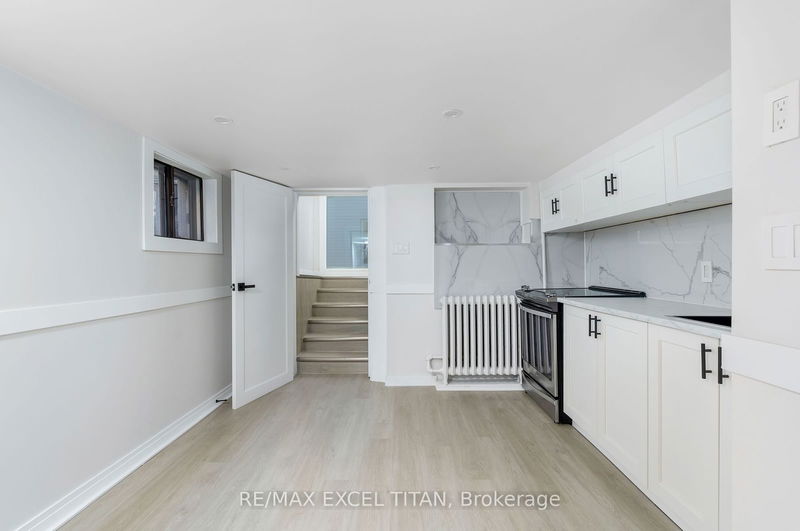 796 Jane St  Toronto, M6N 4C1 | Image 27