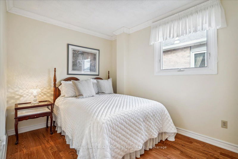 1278 Valerie Cres  Oakville, L6J 7E6 | Image 13