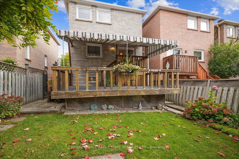 1278 Valerie Cres  Oakville, L6J 7E6 | Image 22