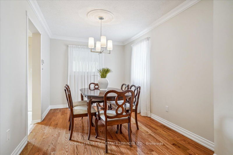 1278 Valerie Cres  Oakville, L6J 7E6 | Image 4