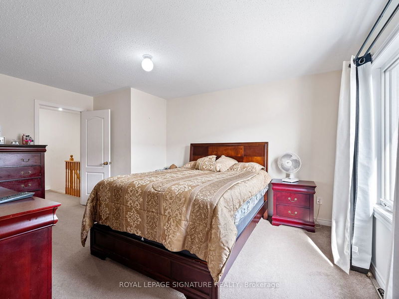 39 Sea Drifter Cres  Brampton, L6P 4B2 | Image 24