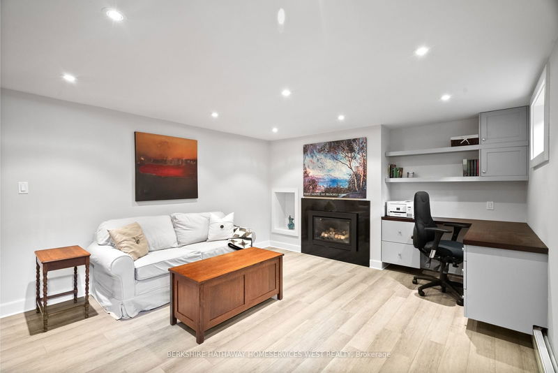 58 King Georges Rd  Toronto, M8X 1L7 | Image 33