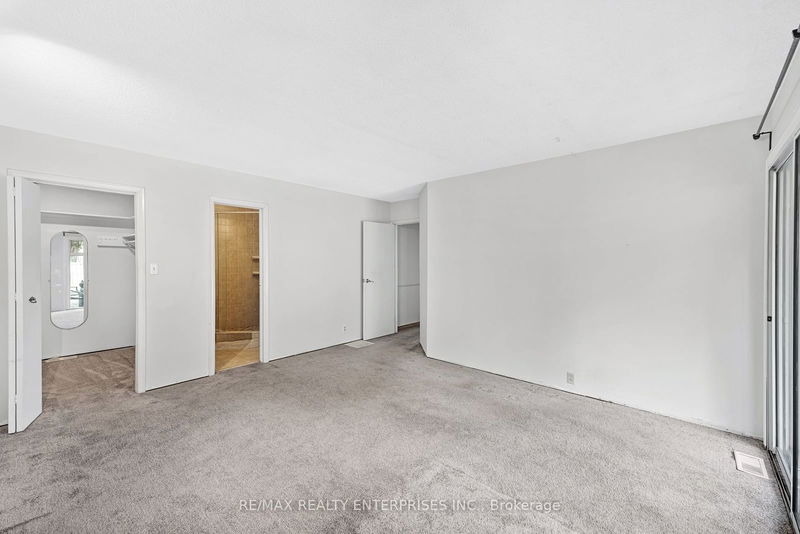 1265 Lakebreeze Dr  Mississauga, L5G 3W7 | Image 23