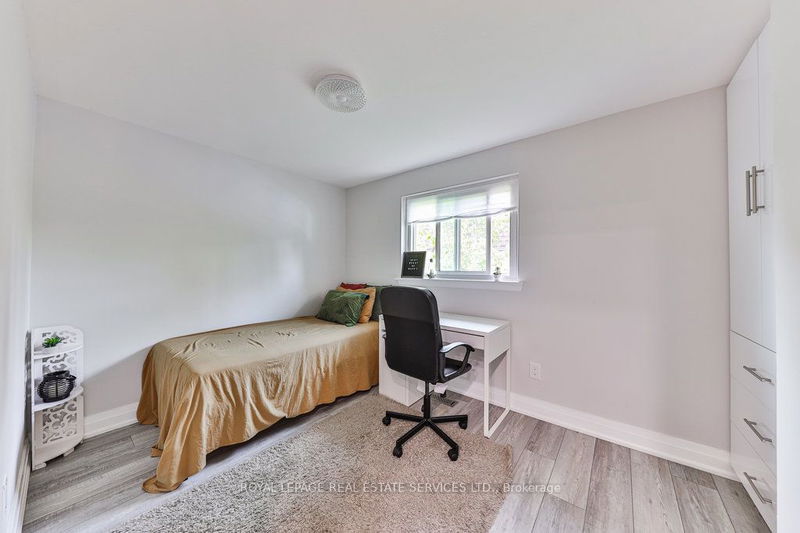 1316 Playford Rd  Mississauga, L5J 3V7 | Image 15