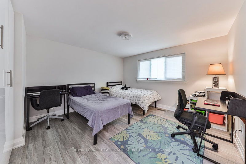 1316 Playford Rd  Mississauga, L5J 3V7 | Image 17