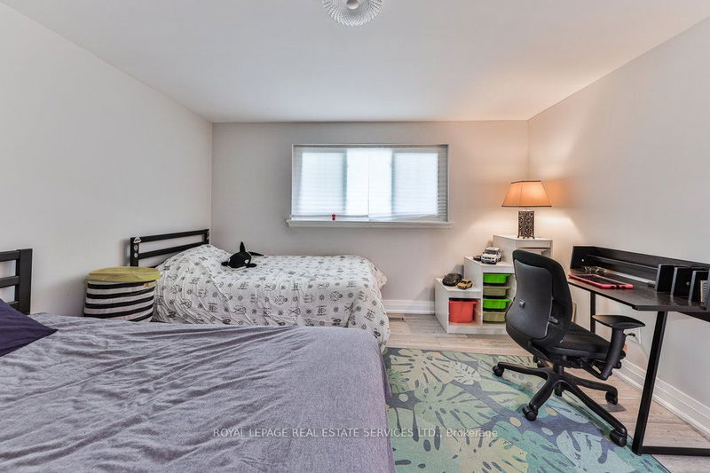 1316 Playford Rd  Mississauga, L5J 3V7 | Image 18