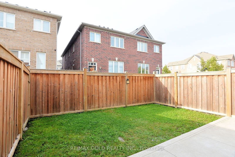 33 Baffin Cres  Brampton, L7A 4K9 | Image 38