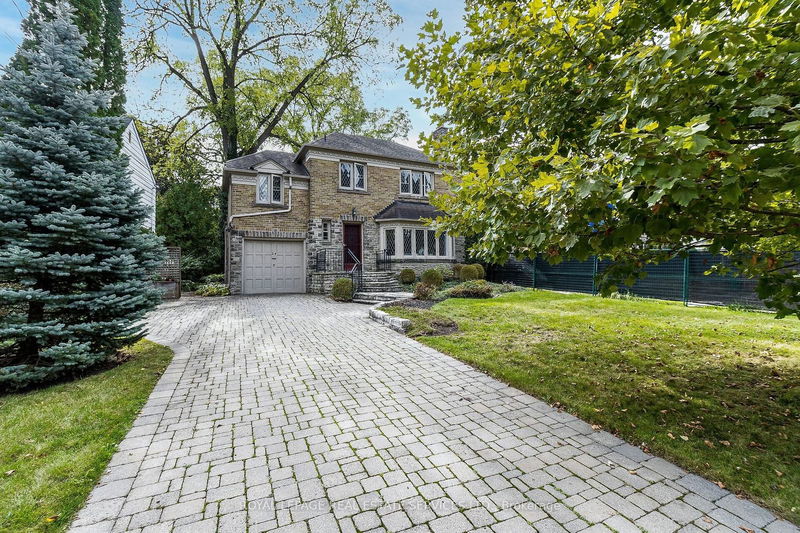 24 Burnhamthorpe Park Blvd  Toronto, M9A 1H9 | Image 2