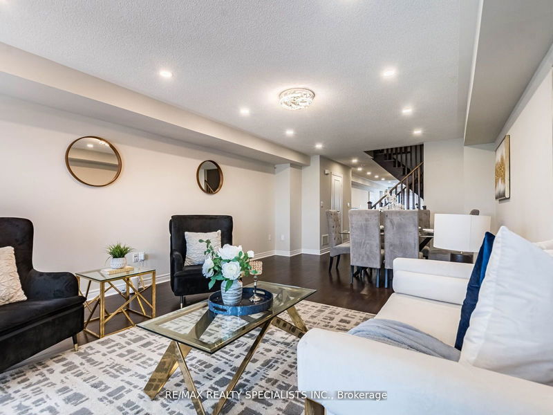 29 Finegan Circ  Brampton, L7A 4Z7 | Image 10