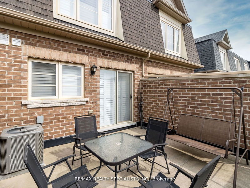 29 Finegan Circ  Brampton, L7A 4Z7 | Image 29