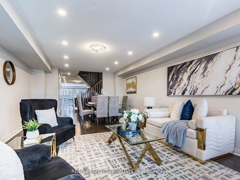 29 Finegan Circ  Brampton, L7A 4Z7 | Image 9