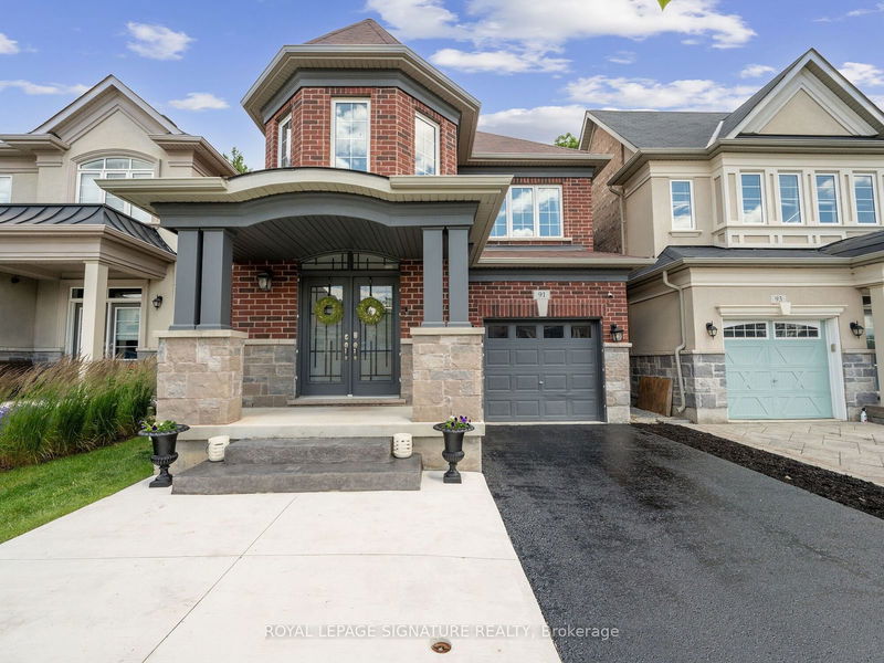 91 Upper Canada Crt  Halton Hills, L7G 0L2 | Image 2