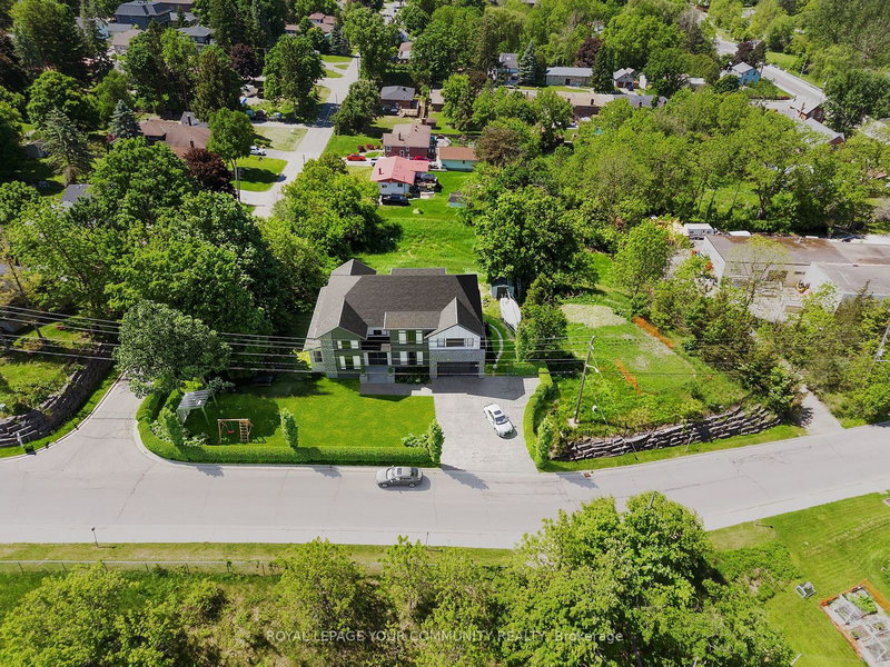 58 Old King Rd, Caledon, L7E 3J5 | Image 2