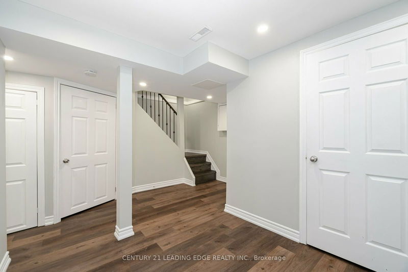 2853 Monticello Mews  Mississauga, L5N 4A2 | Image 24