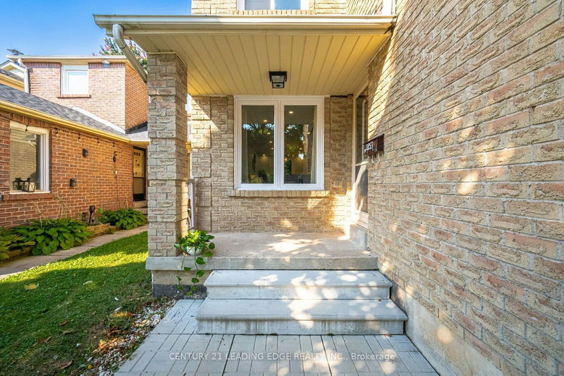 2853 Monticello Mews  Mississauga, L5N 4A2 | Image 3