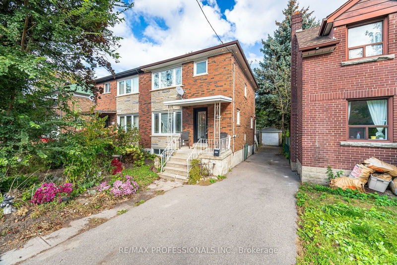 105 Keele St  Toronto, M6P 2J8 | Image 2