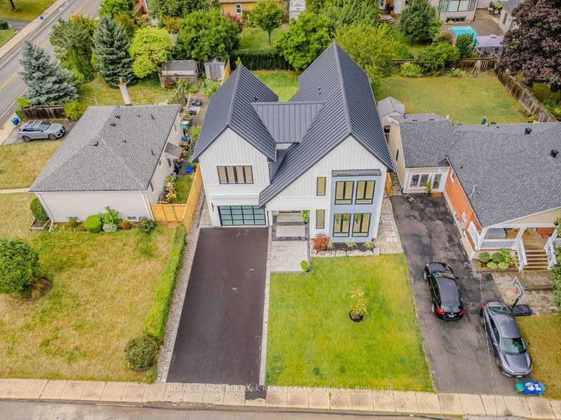 2275 Courtland Dr  Burlington, L7R 1S7 | Image 2