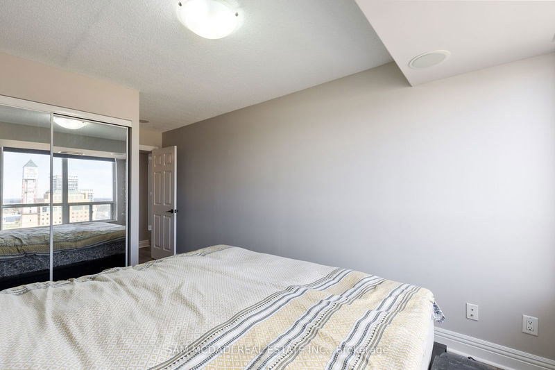  2434 - 3888 Duke Of York Blvd  Mississauga, L5B 4P5 | Image 18