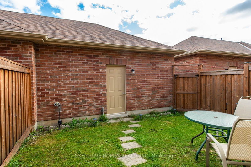 186 Etheridge Ave  Milton, L9T 7K6 | Image 32