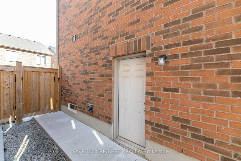 88 Truro Circ  Brampton, L7A 0C4 | Image 39