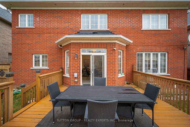 8 Decorso Dr  Brampton, L6P 3T7 | Image 13